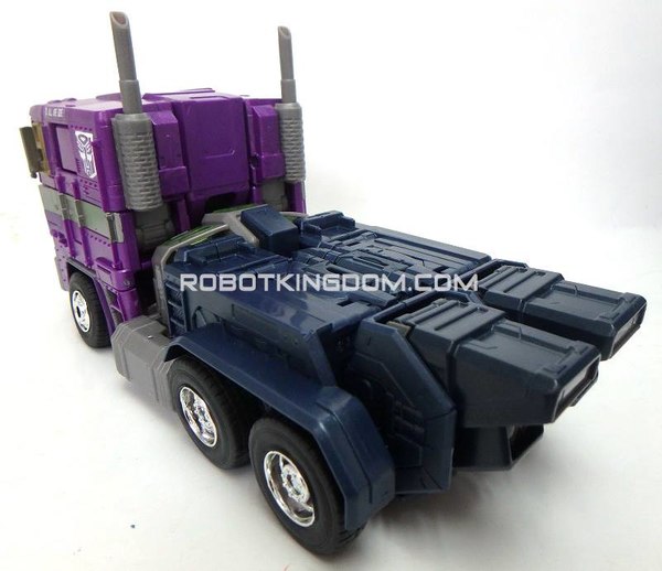 Masterpiece Shattered Glass Optimus Prime   New Gallery Of Asia Exclusive MP 10 Recolor Including Alex Milne Package Art  (14 of 22)